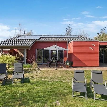 Pinto Rosso - Rotes Strandhaus An Idyllischem Privatsee Ferienhaus