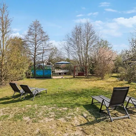 Pinto Rosso - Rotes Strandhaus An Idyllischem Privatsee Ferienhaus Twist